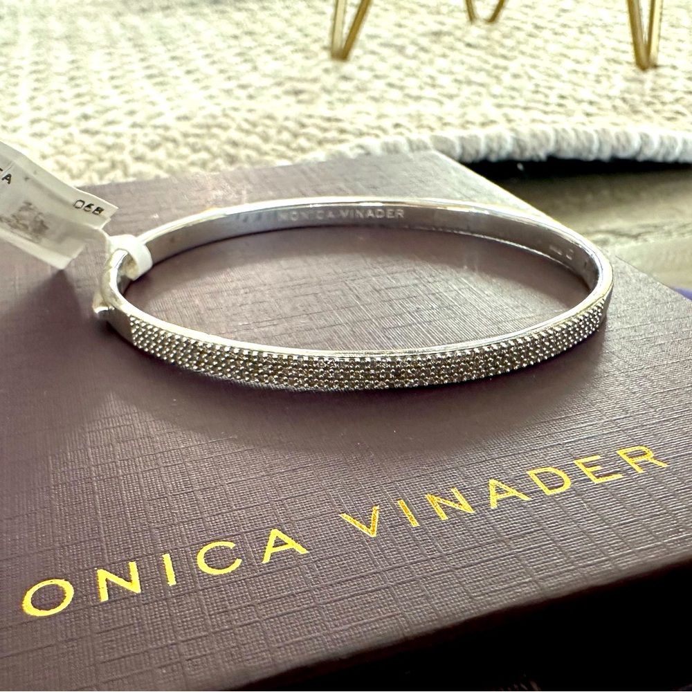 Monica Vinader NWOT essential pavé diamond bangle Sz M